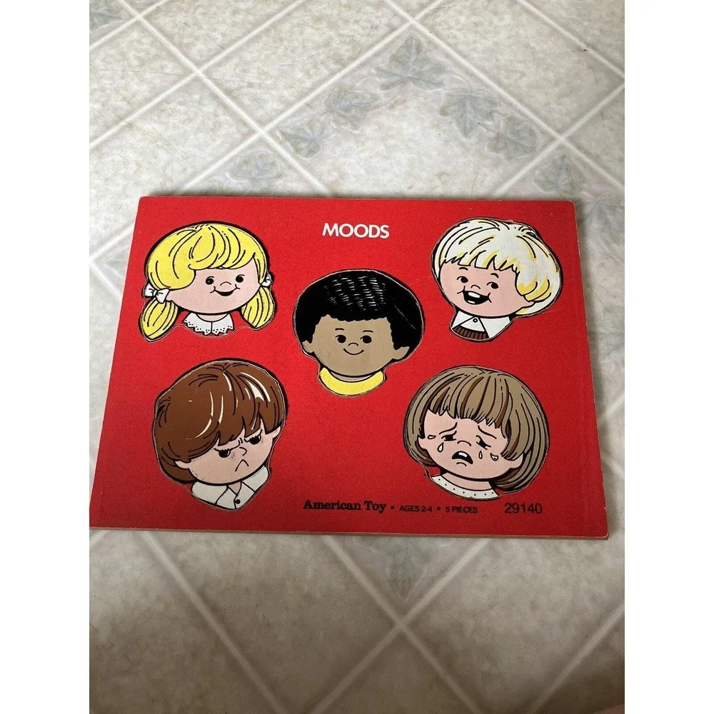 Vintage American Toy Moods 5 Piece Wooden Puzzle 29140 red background